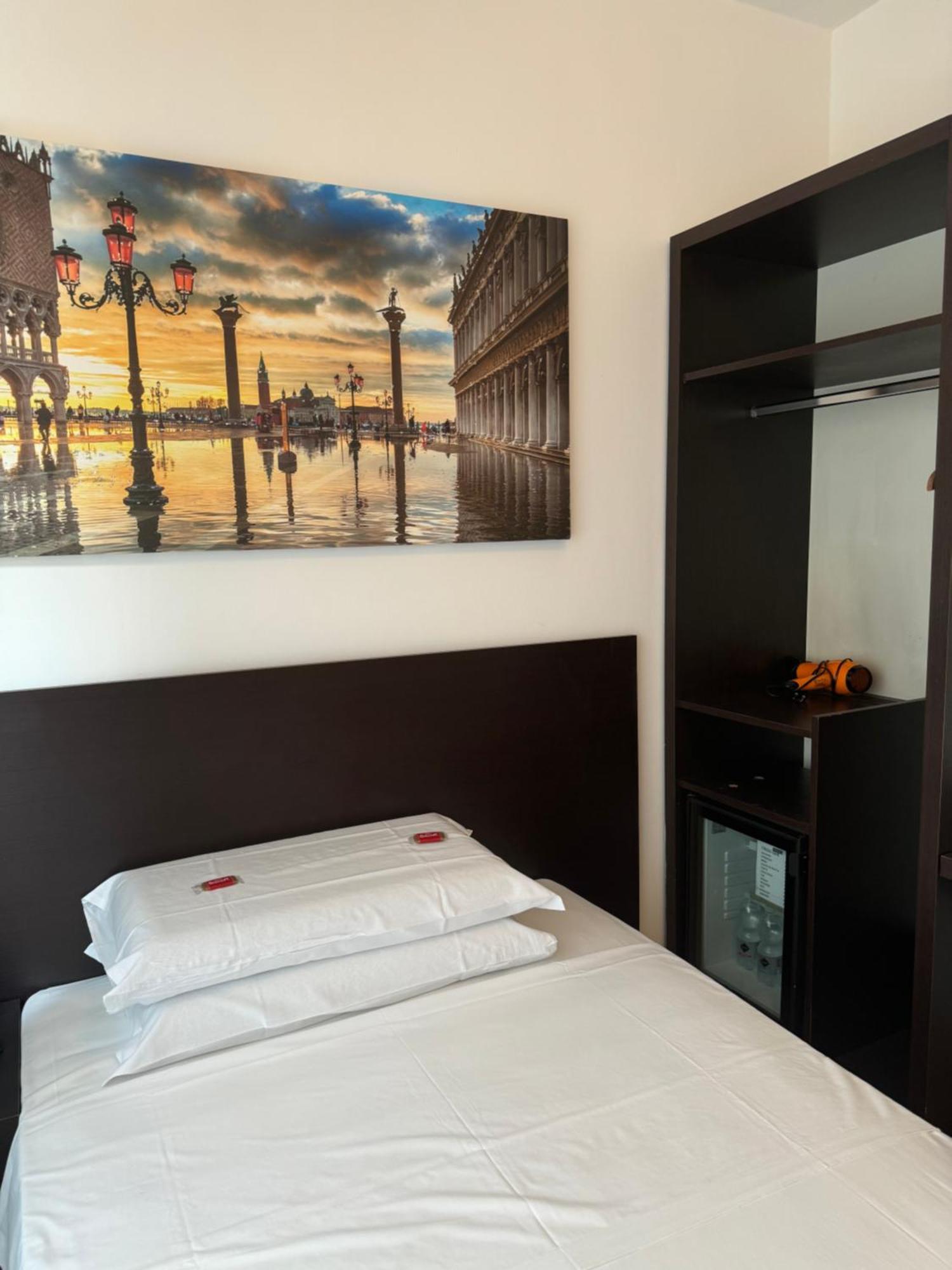 Affitta Camera Appartement Mestre Buitenkant foto