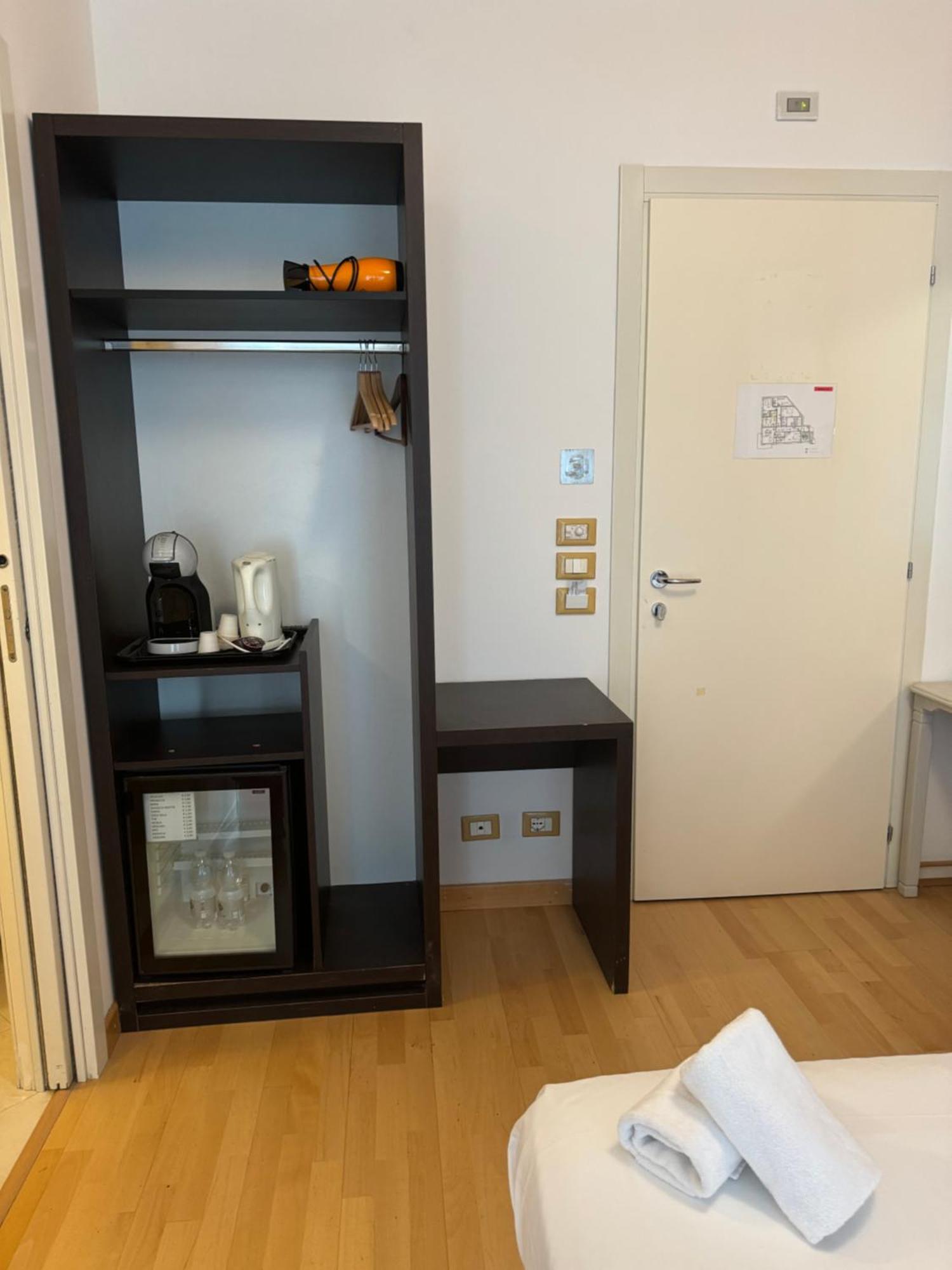 Affitta Camera Appartement Mestre Buitenkant foto
